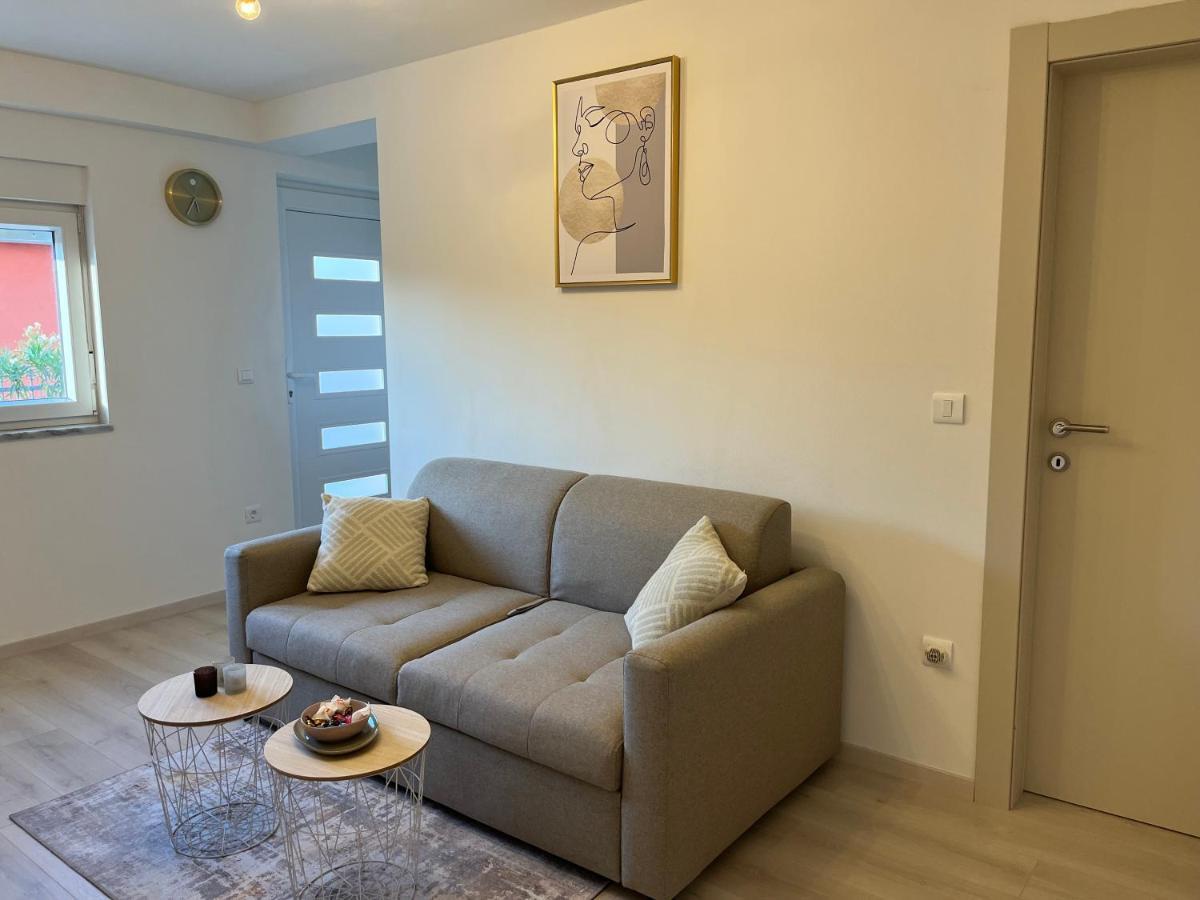 Apartment A & N With Free Private Parking Pula Exteriér fotografie